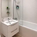 アパート Urban Canopy ブカレスト