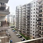 Urban Canopy アパート ブカレスト