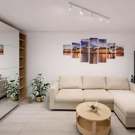 Apartment Urban Canopy